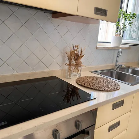 Апартаменты La Rondine Dami *